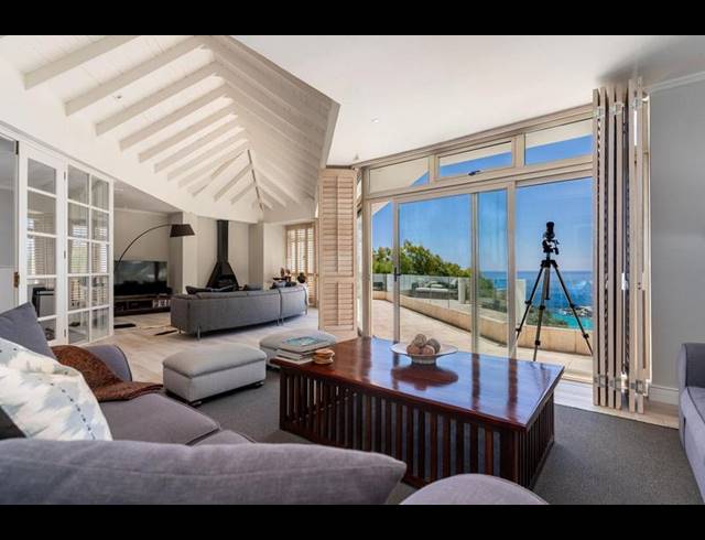 7 BEDROOM HOUSE FOR SALE IN LLANDUDNO